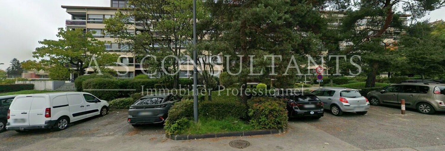 Bureau  100 m² à louer à Annemasse (74100)