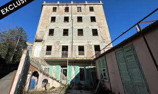 Immeuble  300 m² à vendre à Vals-les-Bains (07600)