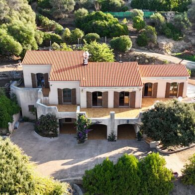 Maison 5 pièces 799000 €