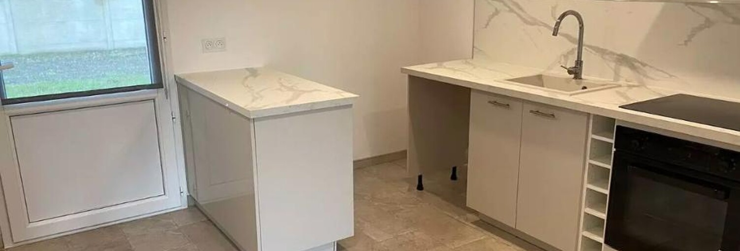 Maison 4 Pièces 100 m² à louer à Saint-Médard-d'Eyrans (33650)