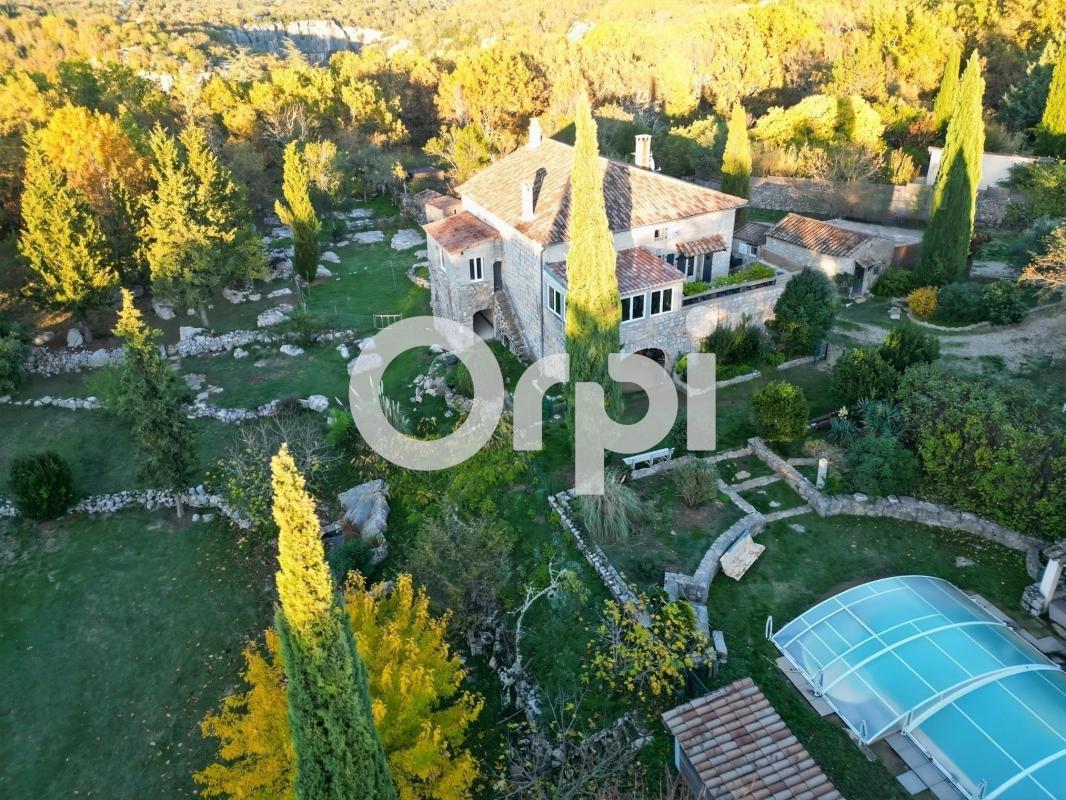 Villa / Maison  T8 à vendre Saint-Alban-Auriolles 07120