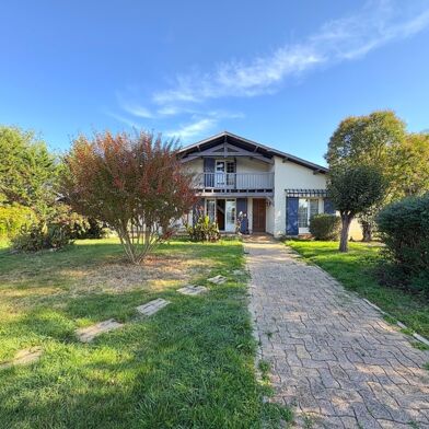 Maison 5 pièces 220500 €