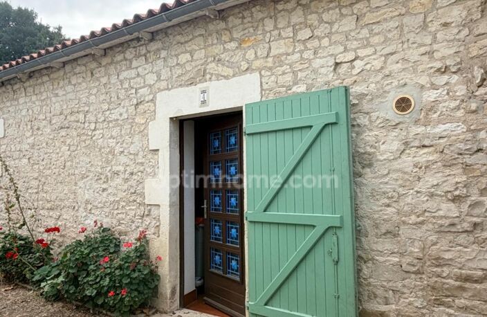 Maison typiquement village  de Plain-pied A Sainte-Marie-de-Ré 17740 (La Noue) — photo 2