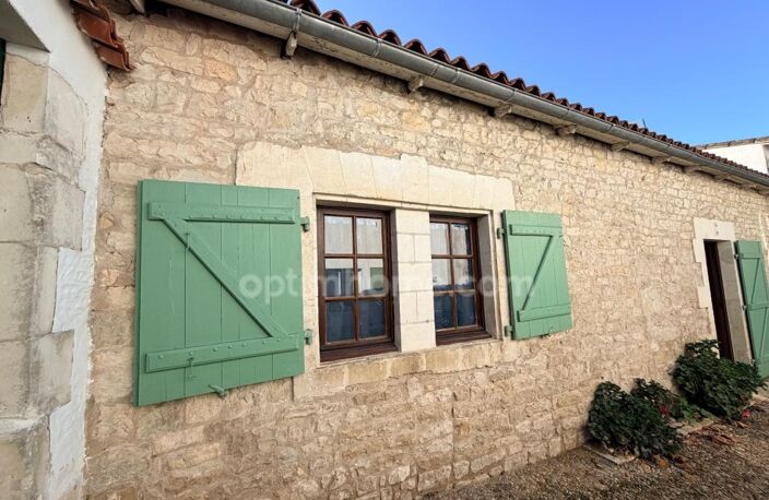 Maison typiquement village  de Plain-pied A Sainte-Marie-de-Ré 17740 (La Noue) — photo 3