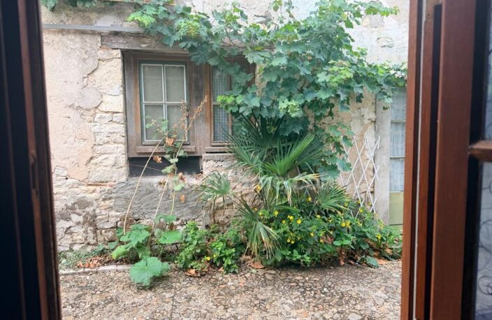 Maison typiquement village  de Plain-pied A Sainte-Marie-de-Ré 17740 (La Noue) — photo 4