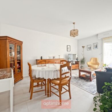 Appartement 3 pièces 214200 €