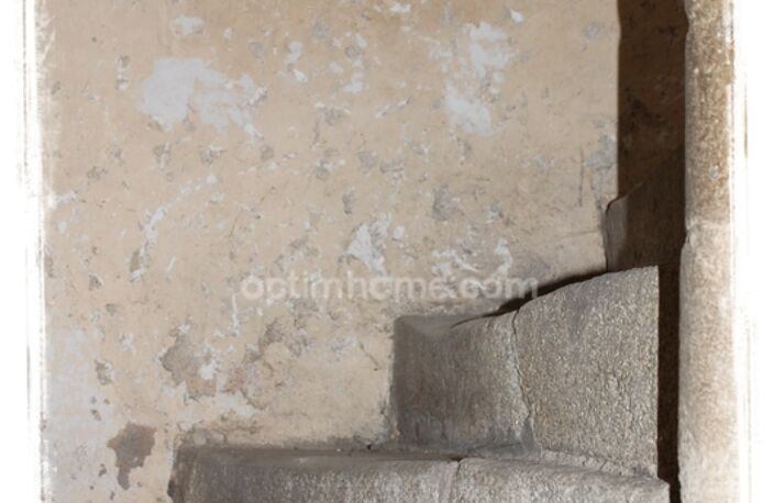 Maison  à réhabiliter au centre de cette petite ville — photo 3
