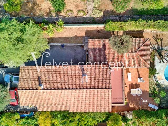 LE CANNET - Villa piscine + 5 chbres - au calme - proche commerc — photo du bien