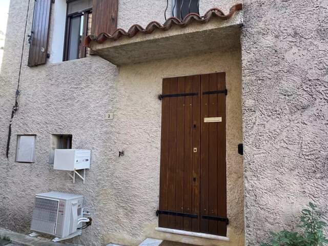 ST CHRISTOL (84) - Maison de village de 68 m² habitables  avec g — photo du bien