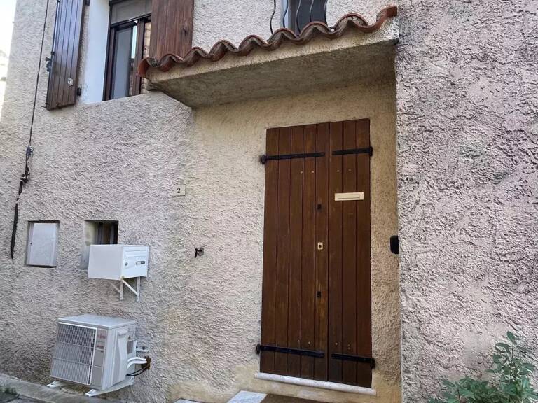 ST CHRISTOL (84) - Maison de village de 68 m² habitables  avec g — photo 1