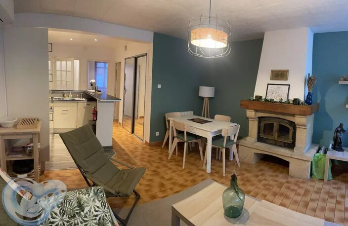 ST CHRISTOL (84) - Maison de village de 68 m² habitables  avec g — photo 4