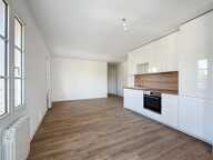 Appartement type 2 à vendre la rochelle centre ville face au parc avec terrasse 19 m² — photo 4