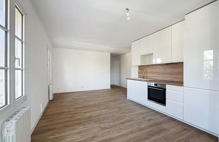 Appartement type 2 à vendre la rochelle centre ville face au parc avec terrasse 19 m² — photo 4