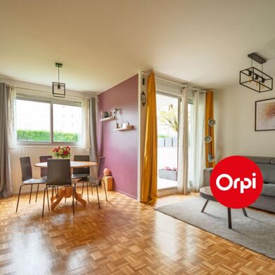 Appartement 5 pièces 234700 €