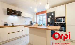 Maison 5 Pièces 123 m² à vendre à Décines-Charpieu (69150)