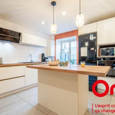 Maison 5 pièces 349000 €