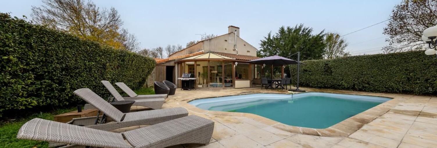 Maison 4 Pièces 193 m² à vendre à Le Thou (17290)