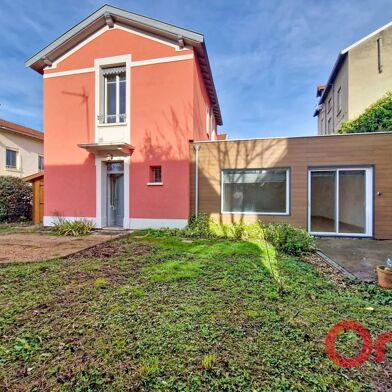 Maison 4 pièces 2200 €