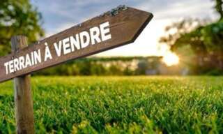 Terrain  2750 m² à vendre à Val de Virvée (33240)
