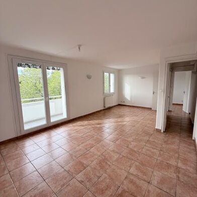 Appartement 2 pièces 929 €