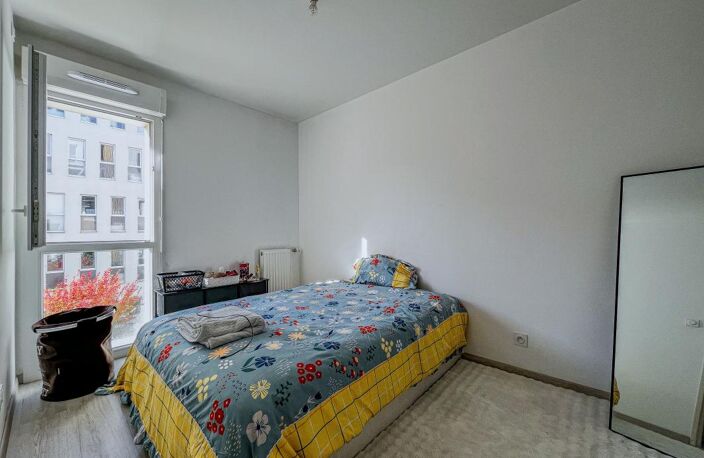   À vendre – Charmant T3 lumineux avec terrasse plein sud, parking et cave – Quartier prisé de la Cartoucherie — photo 3