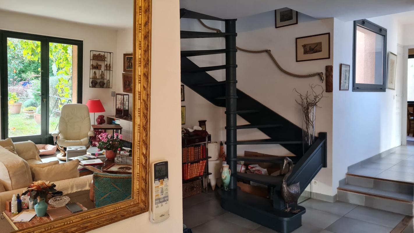 Villa familiale avec studio independant