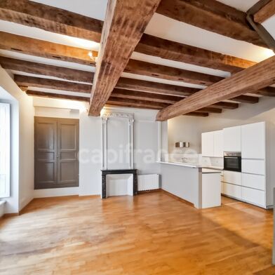 Appartement 6 pièces 218000 €