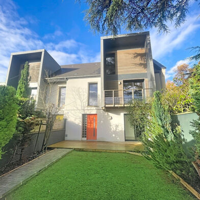 Maison 5 pièces 349000 €