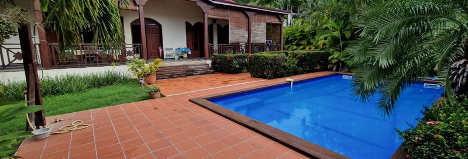 Maison 8 Pièces 340 m² à vendre à Deshaies (97126)