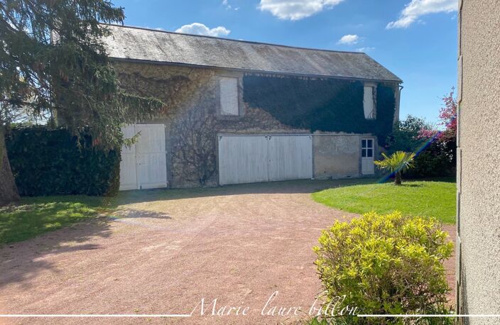Dpt Deux Sèvres (79), à vendre NUEIL LES AUBIERS maison bourgeoise de 222 m² + dépendances et terrain de 1 041 m² — photo 3