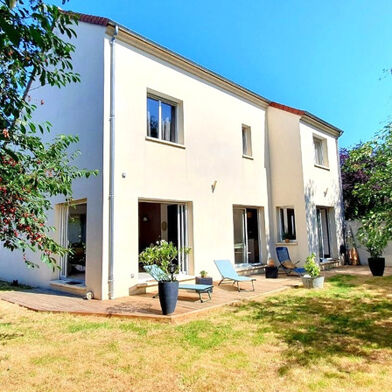 Maison 6 pièces 560000 €