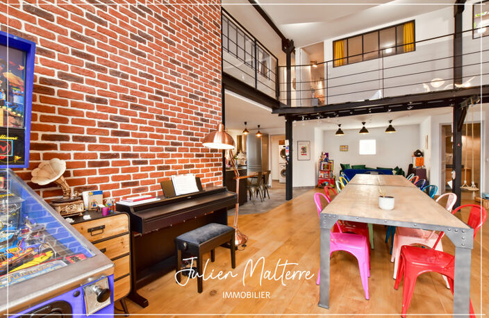 SAINT ETIENNE (42) - Exceptionnel LOFT en triplex de 265 m² avec 7 chambres, bureau, terrasse avec jardin et 2 garages - Quartier Tréfilerie — photo 3