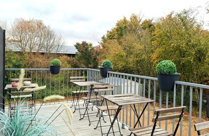 Dpt Indre et Loire (37), à vendre proche de TOURS immeuble de rapport 9 studios, terrasse, parkings — photo 3