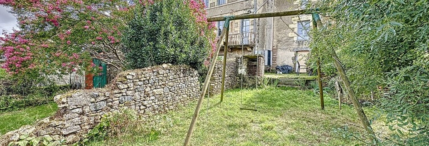 Maison 9 Pièces 256 m² à vendre à Saint-Varent (79330)