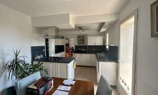 Maison 10 Pièces 300 m² à louer à Carqueiranne (83320)