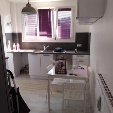 Appartement 3 pièces 650 €