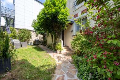 Maison 4 pièces 2300 €