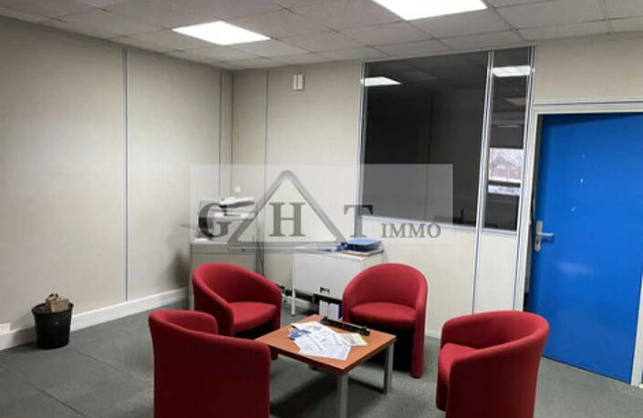Entrepôt à vendre de 920m² à Saint-Mard — photo 3