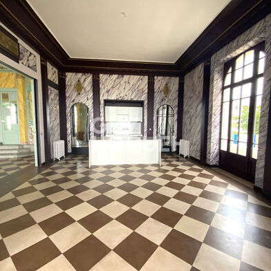 Appartement 5 pièces 2950 €