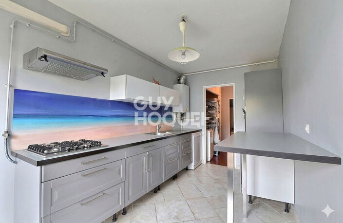 Santy La Plaine - Appartement spacieux T3 de 96 m² avec balcon, garage, parking et cave, Lyon 8ème (69008) — photo 3