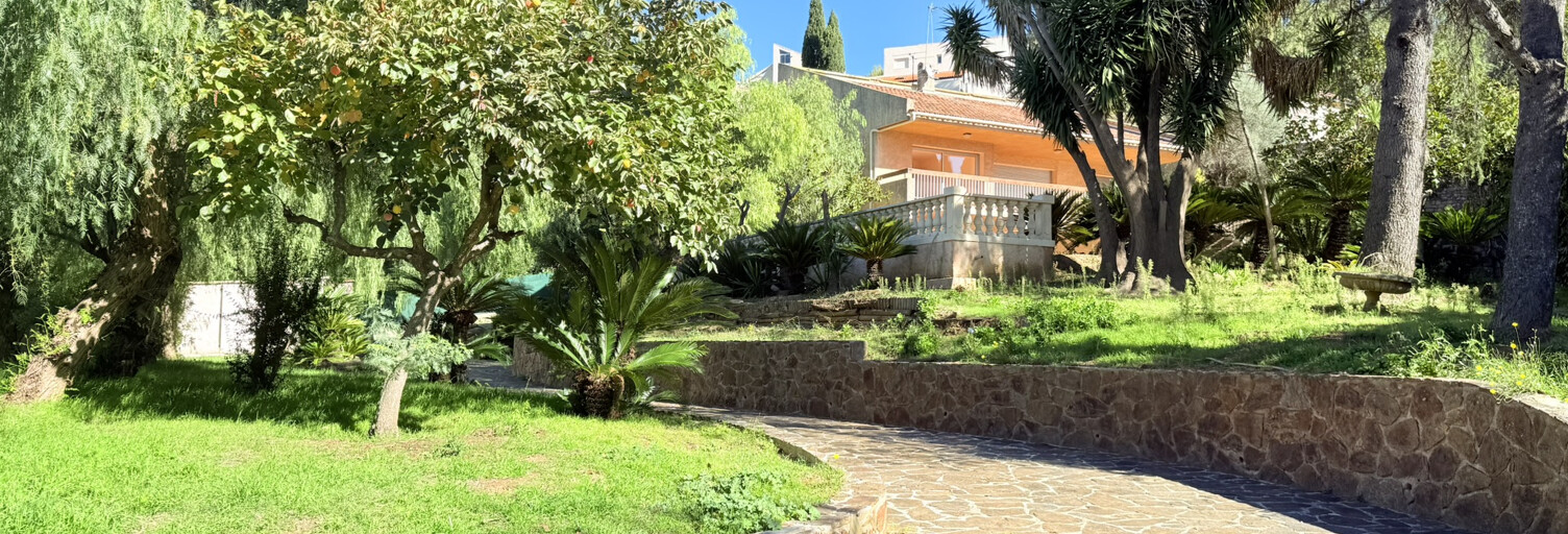 Maison 7 Pièces 178 m² à vendre à Hyères (83400)