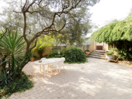 Dept 84 - Robion - Maison de hameau avec jardin et studio in — photo 2