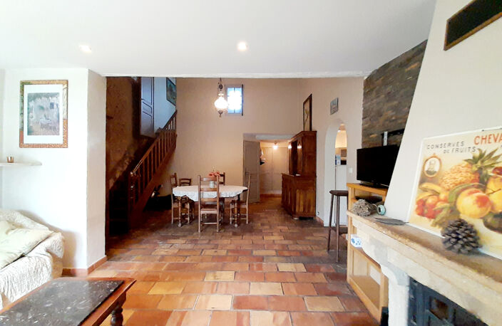 Dept 84 - Robion - Maison de hameau avec jardin et studio in — photo 4