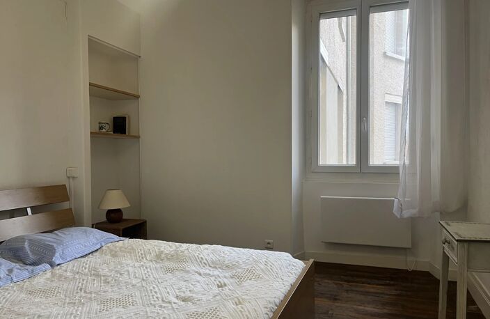 GRENOBLE - T2 - SAINT BRUNO - 57 m² — photo 4