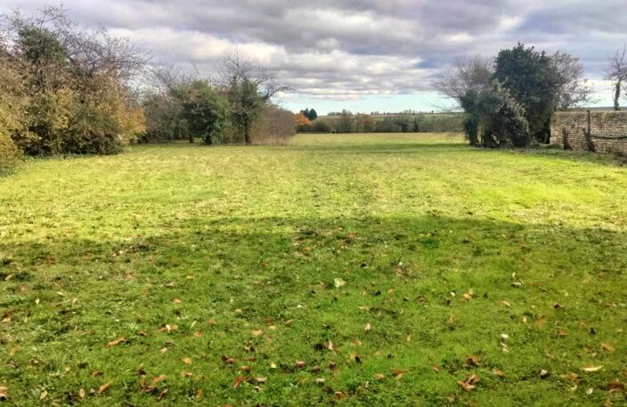 Terrain constructible 850m2 centre Cissé — photo 2