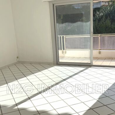 Appartement 3 pièces 1150 €