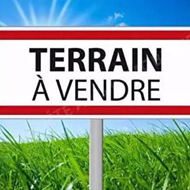 Terrain  53500 €
