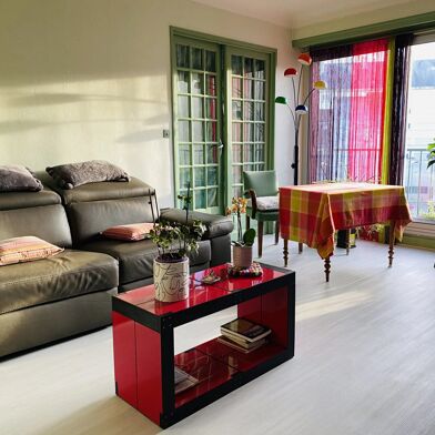 Appartement 3 pièces 262500 €