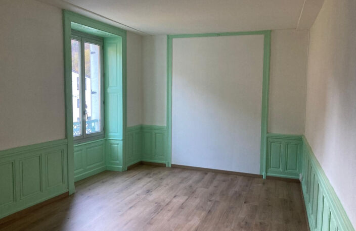 Studio à louer au centre de MOIRANS-EN-MONTAGNE — photo 3