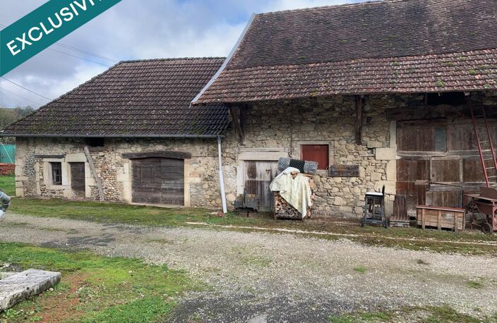 A vendre très belle maison de village en pierrres à rénover avec grandes dépendances. — photo 5
